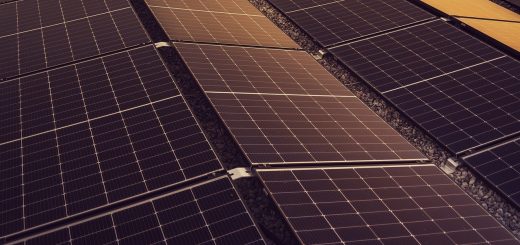 découvrez les impacts des énergies solaires sur l'environnement et l'économie. apprenez comment l'énergie solaire contribue à la durabilité et à la réduction des émissions de carbone tout en offrant des solutions innovantes pour un avenir énergétique propre.