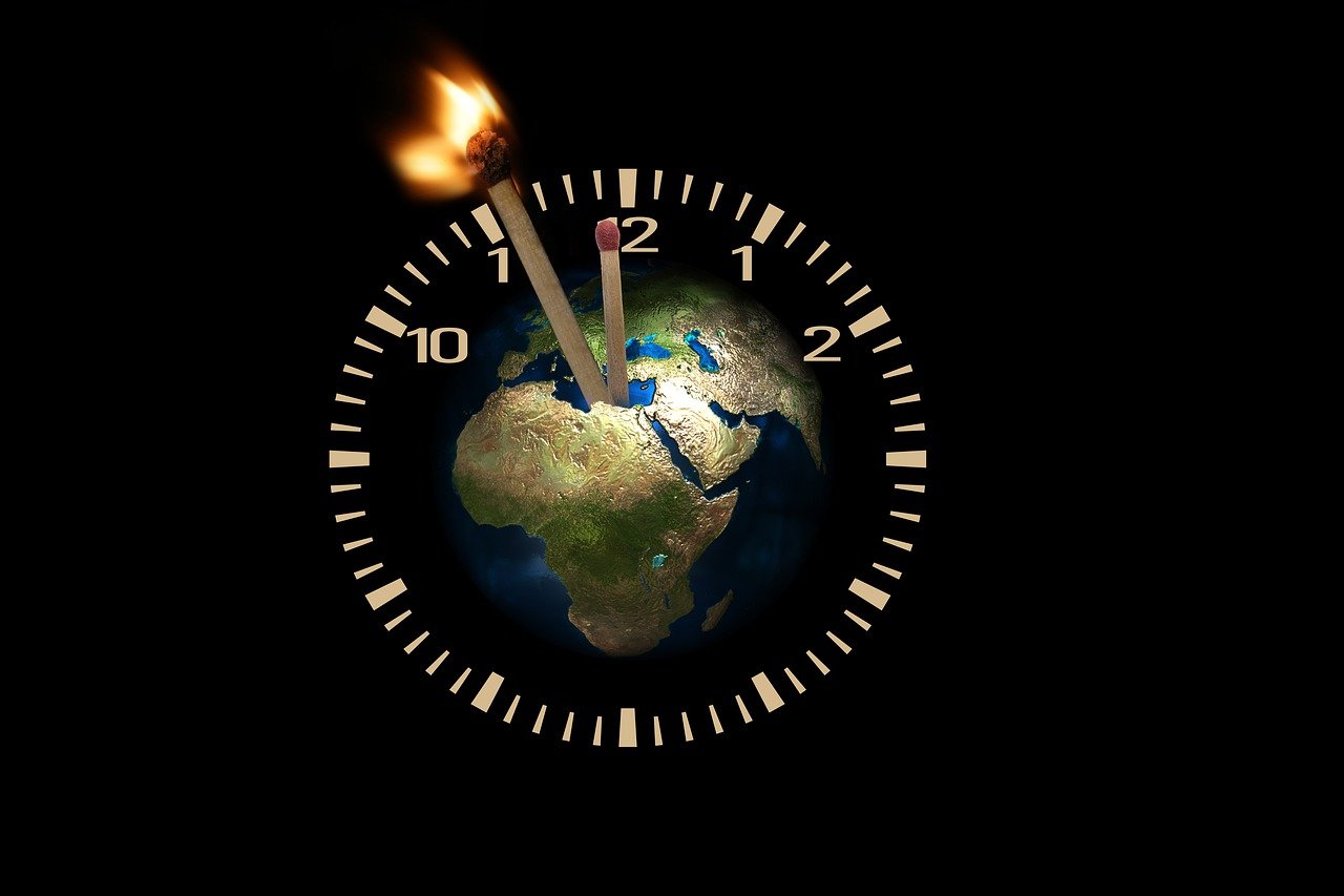 découvrez les enjeux et les impacts du changement climatique sur notre planète. analysez les causes, les conséquences et les solutions pour un avenir durable face à cette crise environnementale.